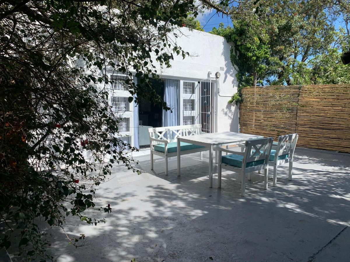 The Little Hideaway Guesthouse Stellenbosch Dış mekan fotoğraf