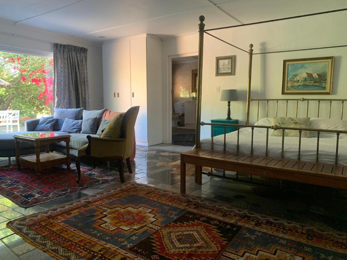 The Little Hideaway Guesthouse Stellenbosch Dış mekan fotoğraf